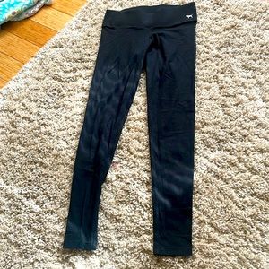 There yoga leggings. Best leggings ever